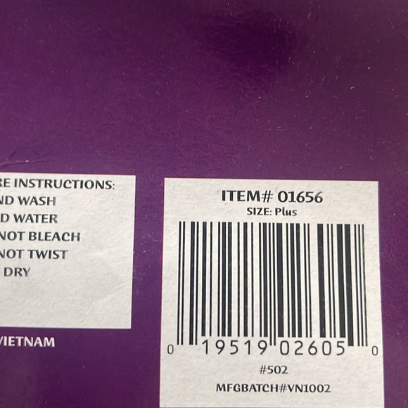 Very Cool Vampire Adult Costume! New! - Picture 5 of 8